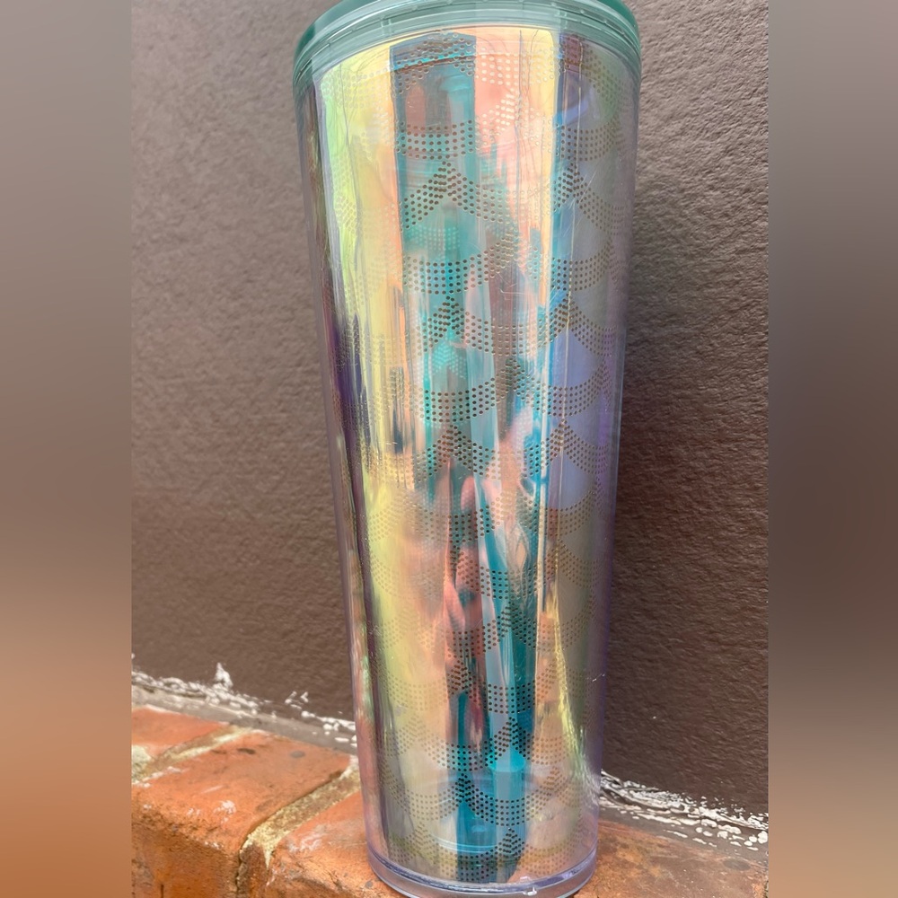Starbucks Mermaid Tumbler 24 fl oz Iridescent Siren Scales Venti Cold Cup - Picture 3 of 5